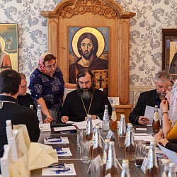 Иеромонах Трифон (Умалатов) возглавил заседание Экспертной комиссии межрегионального этапа конкурса «За нравственный подвиг учителя» по Приволжскому федеральному округу