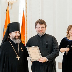 Иеромонах Трифон принял участие в церемонии награждения деятелей образования и культуры за заслуги в области духовного просвещения в год 800-летия со дня рождения святого князя Александра Невского