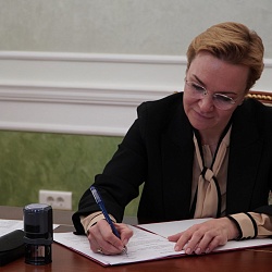 В Екатеринбурге подвели итоги II межрегионального этапа XXI ежегодного Всероссийского конкурса «За нравственный подвиг учителя» по Уральскому федеральному округу