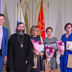 В Санкт-Петербурге подвели итоги II (межрегионального) этапа Всероссийского конкурса в области педагогики, воспитания и работы с детьми и молодежью до 20 лет «За нравственный подвиг учителя» по городу федерального значения