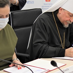 В Мурманске подвели итоги II (межрегионального) этапа Всероссийского конкурса в области педагогики, воспитания и работы с детьми и молодежью до 20 лет «За нравственный подвиг учителя» по Северо-Западному федеральному округу