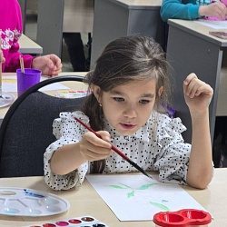 В Канской епархии прошли мастер-классы от преподавателя Академии акварели и изящных искусств Сергея Андрияки