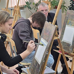 В Канской епархии прошли мастер-классы от преподавателя Академии акварели и изящных искусств Сергея Андрияки